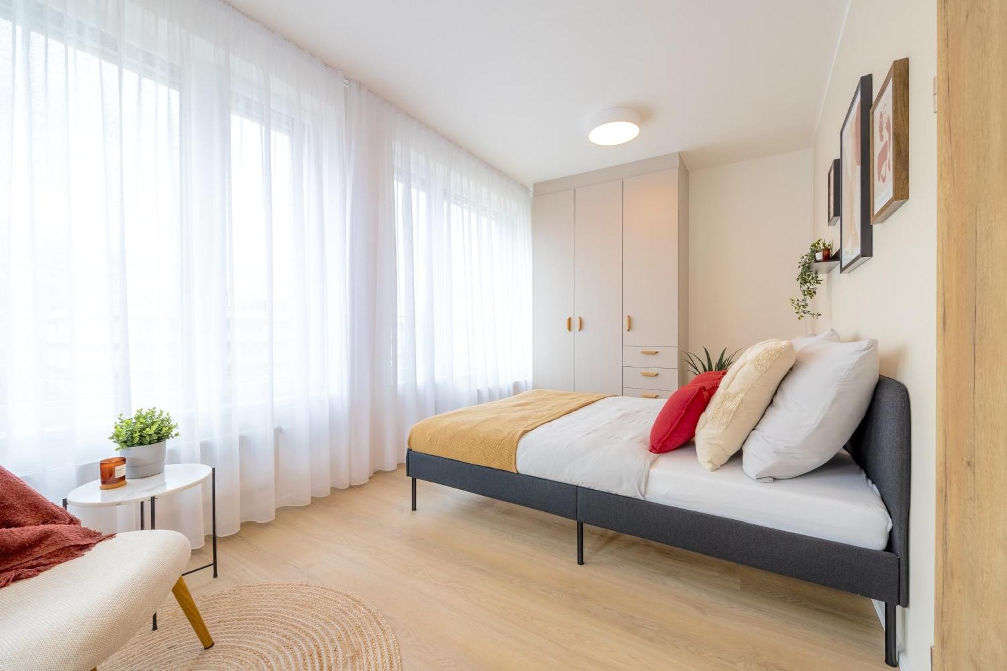 Bright 2Br - 5Th Floor, Balcony, Free Parking By Gravity Prague Praga Exterior foto