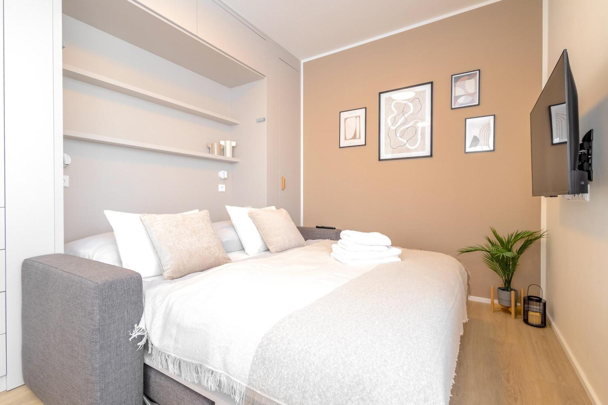 Bright 2Br - 5Th Floor, Balcony, Free Parking By Gravity Prague Praga Exterior foto