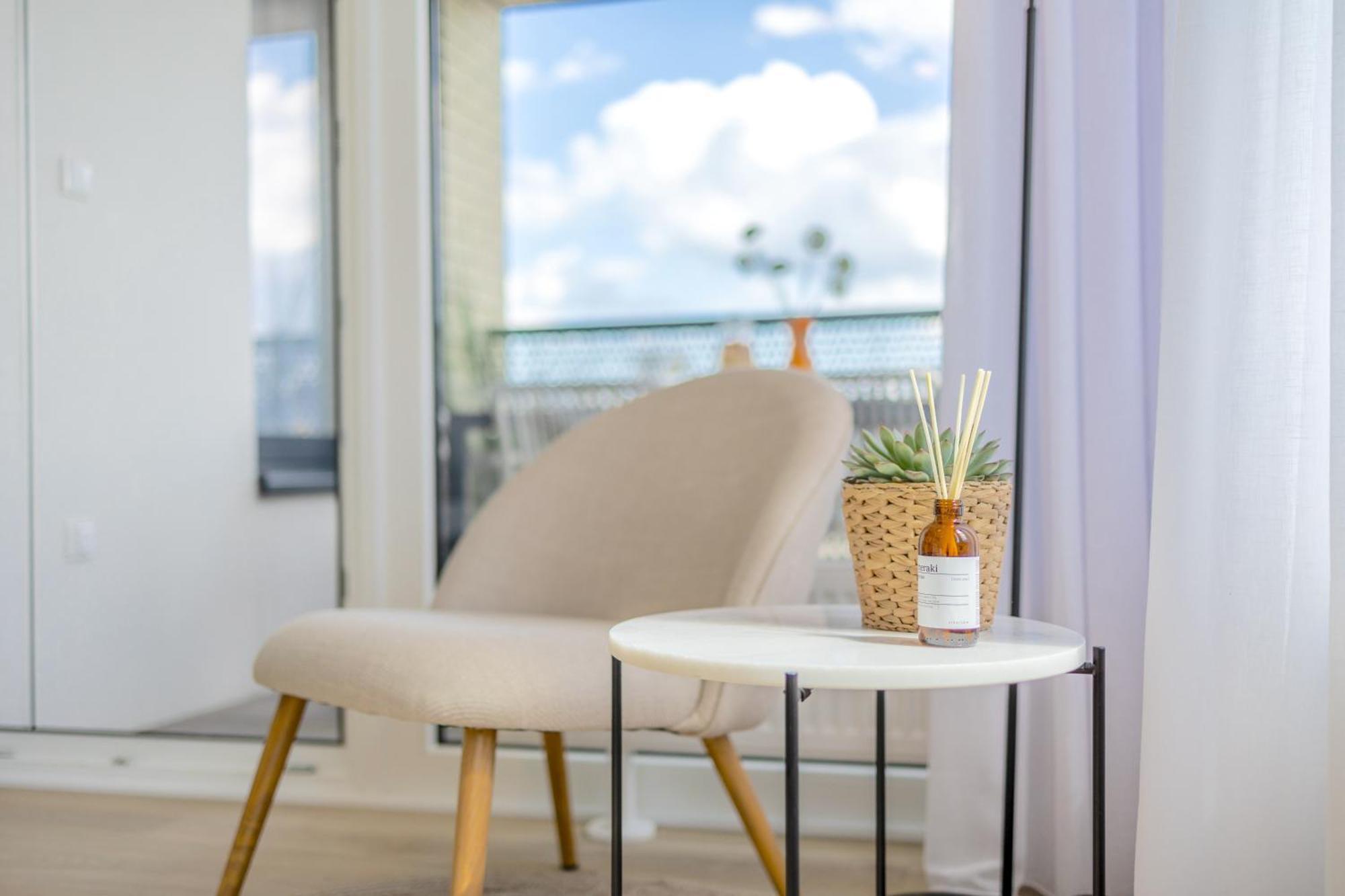 Bright 2Br - 5Th Floor, Balcony, Free Parking By Gravity Prague Praga Exterior foto